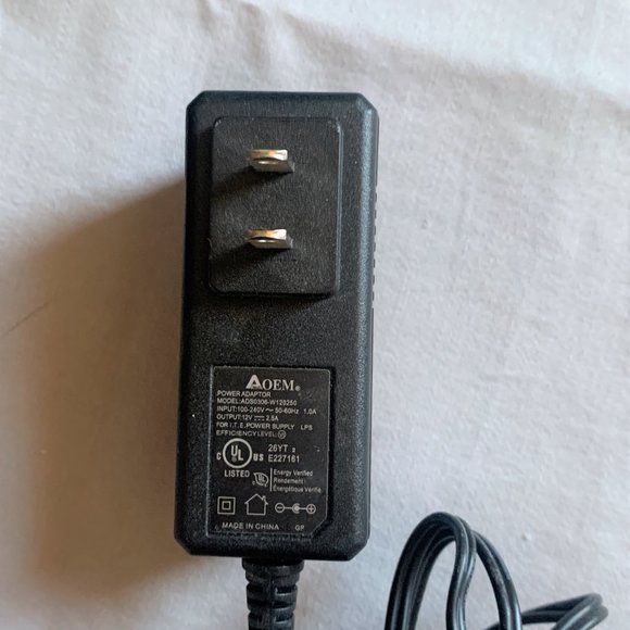 AOEM Power Adapter ADS0306-W120250 100-240V 50-60Hz 1A 12V 2.5A AC power cord - Picture 1 of 9